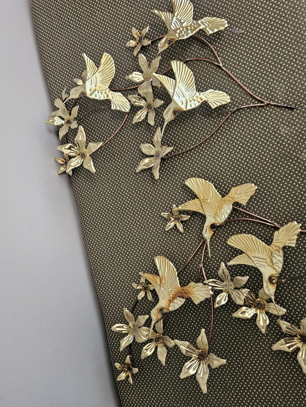 Elegant Gold Hummingbird Wall Decor - Unbranded